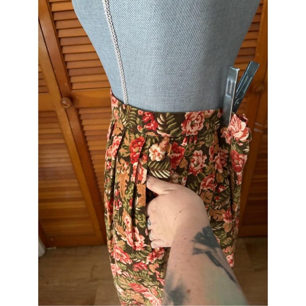 Vintage Talbots Corduroy Floral Midi Skirt in Olive with Pink Roses - Picture 3 of 7